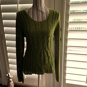 Beautiful long sleeve cable knit green sweater in perfect condition!  NW